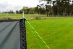 OLPRO Compact Windbreak -Camping Promotion Store k1b03d5e8223c8bba176ee311c63cfb09