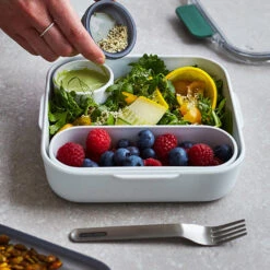 Black+Blum Lunch Box Original 1L Olive -Camping Promotion Store k2ecc53a1ba6734b2417deb97c3bd72dc