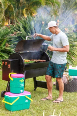 IGLOO Retro Barrel Of Fun 2 Gallon -Camping Promotion Store k35cb0469941dd12c697b59ec20b0c536