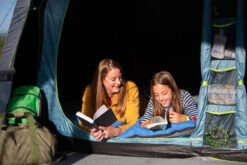 Coleman Castle Pines 4L BlackOut Tent -Camping Promotion Store k66fb648ef9e7571862af4797d6e298bf