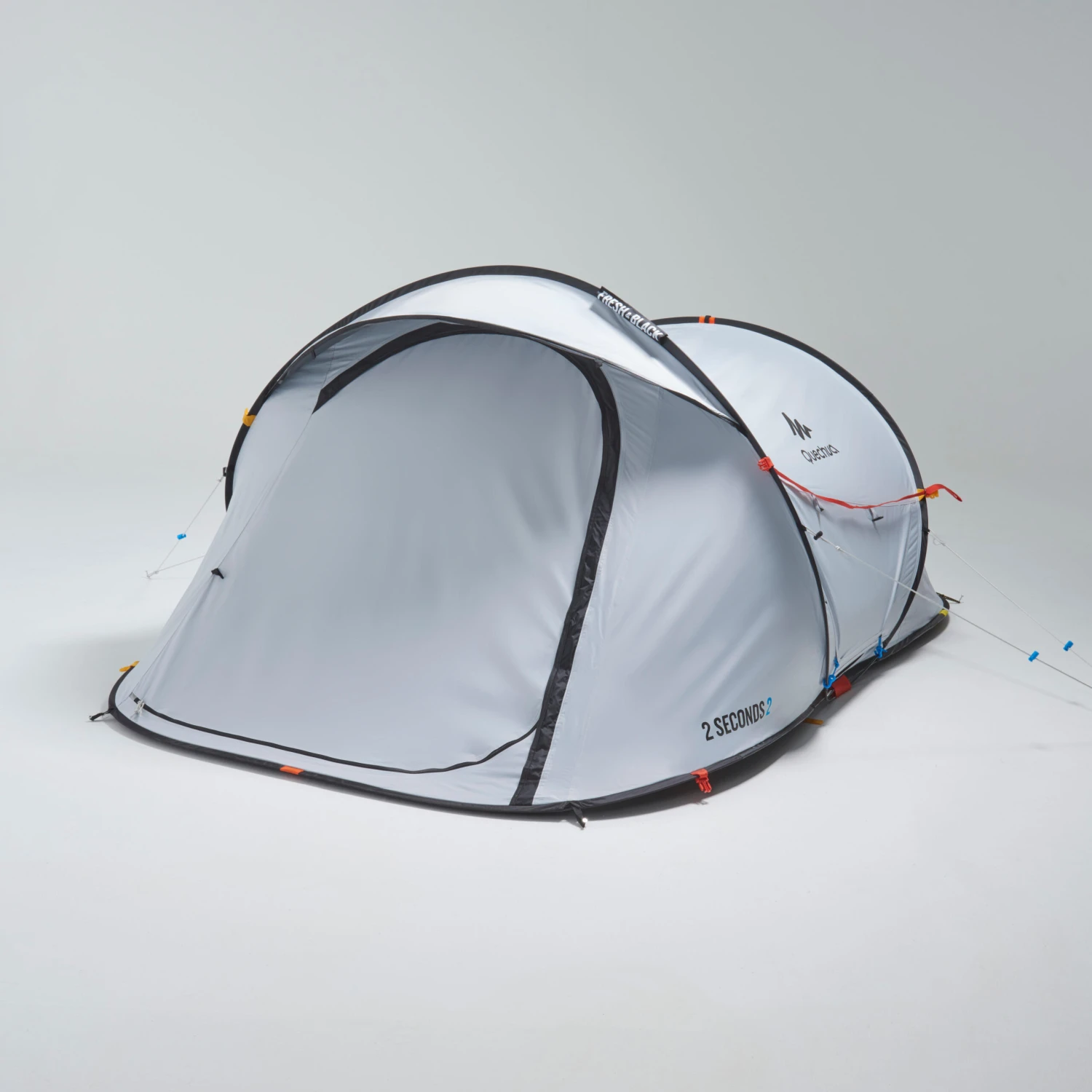 Quechua 2 Man Pop-Up Blackout Tent 6 Quechua 2 Man Pop-Up Blackout Tent - Image 4