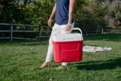 IGLOO Laguna 28QT Cool Box Red -Camping Promotion Store k7261c800915913834b6a43a5a82e78a3