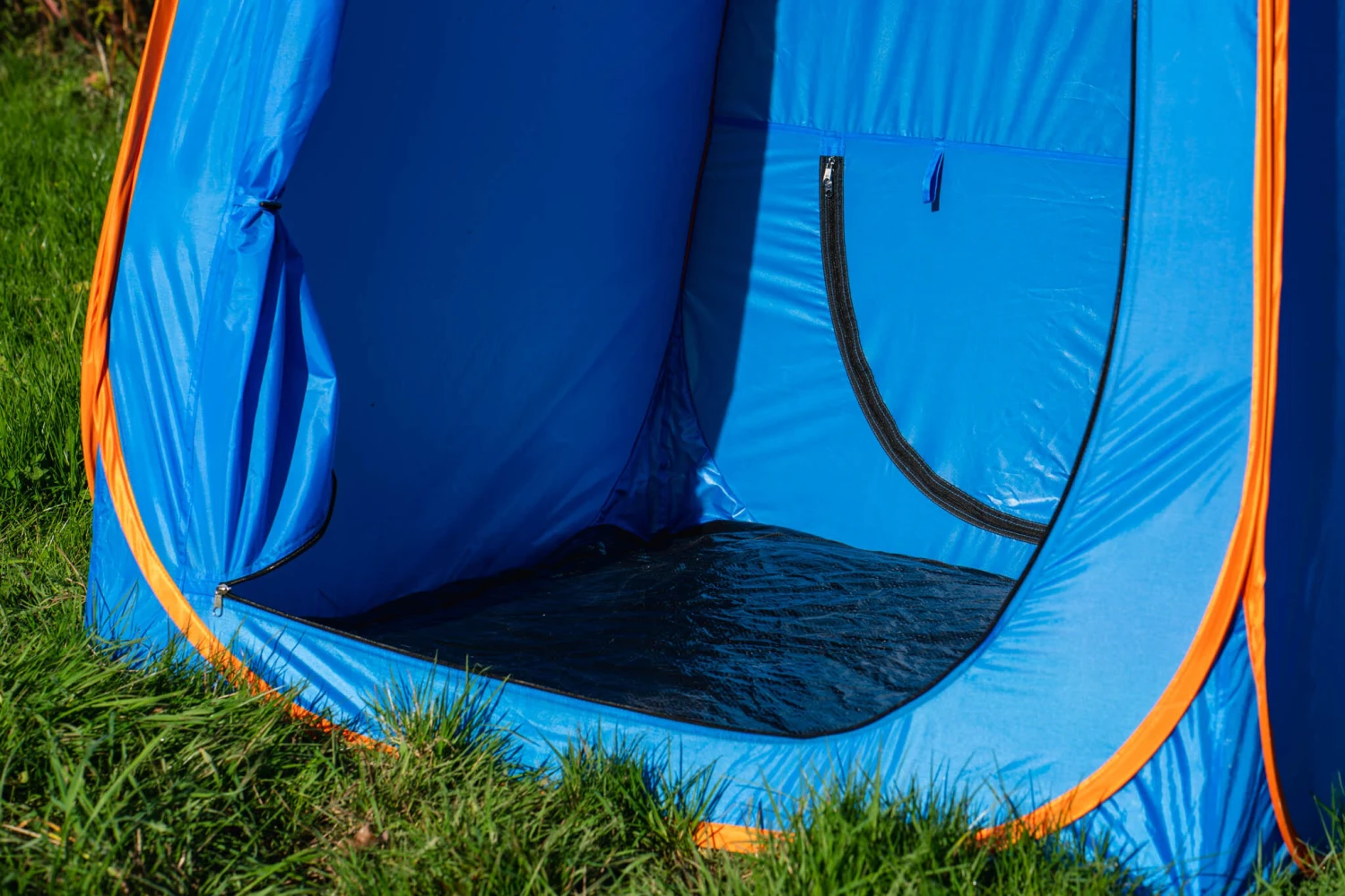 OLPRO Pop Up Shower & Utility Tent 6 OLPRO Pop Up Shower & Utility Tent - Image 4