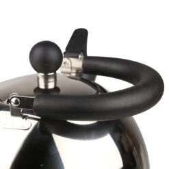 Regatta 2 Litre Whistle Kettle -Camping Promotion Store kbb63b6eb7c94a58b645fb9abd3734181