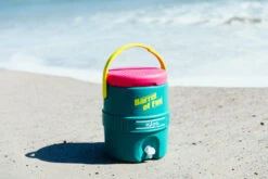 IGLOO Retro Barrel Of Fun 2 Gallon -Camping Promotion Store kc88273d206089a3a71fec21ebeffb697