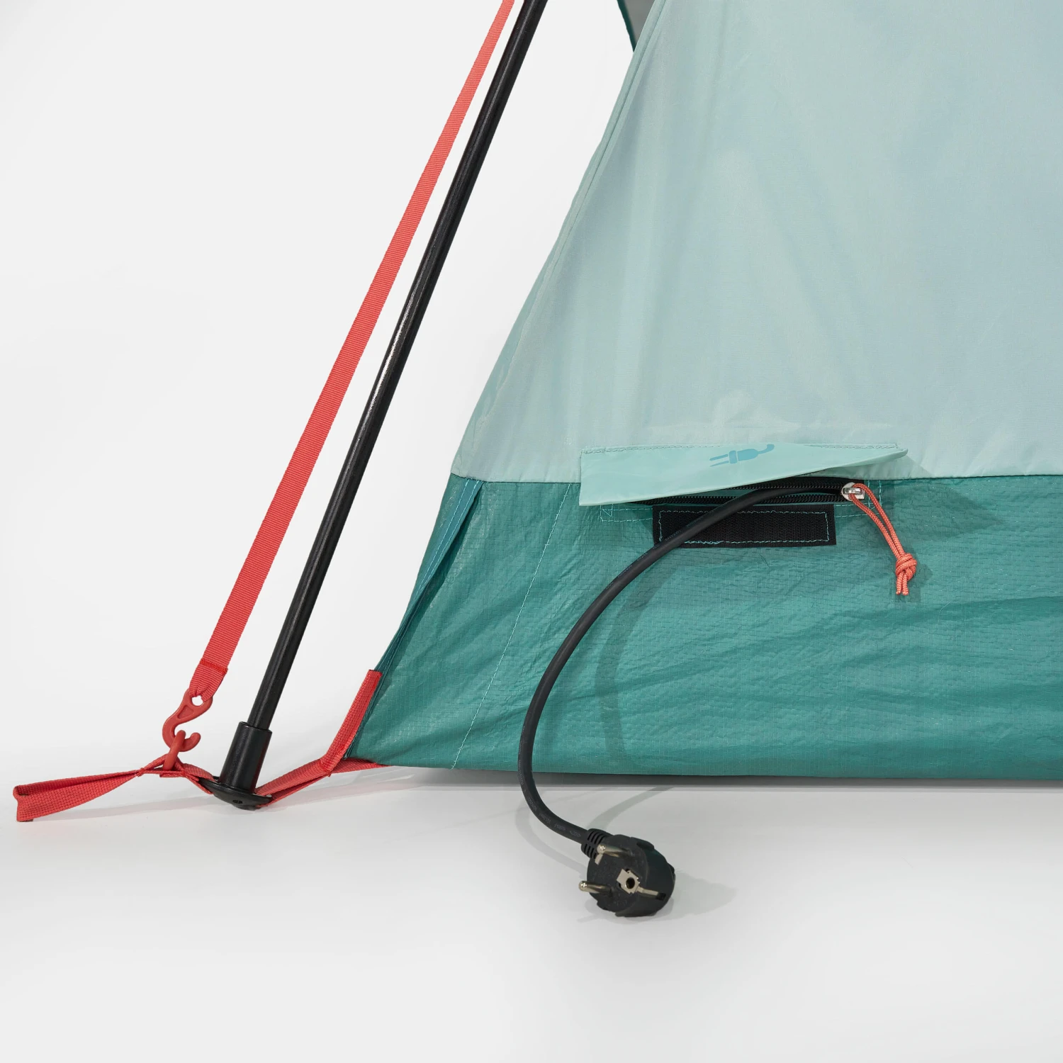 Quechua 6 Man Tent With Poles 15 Quechua 6 Man Tent With Poles - Image 13
